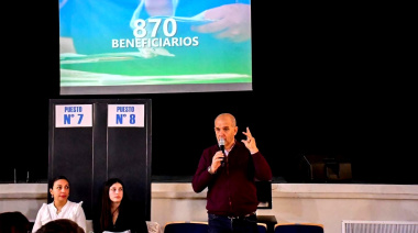 Zurró entregó 870 Becas Municipales a estudiantes terciarios y universitarios de Pehuajó