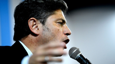 Kicillof acusó a Milei de hacer campaña para que la gente no vaya a votar