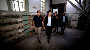 Desde Saladillo, Kicillof le llamó la atención a Milei y pidió un “Estado eficiente”