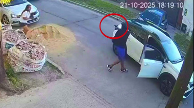 Raid delictivo en Quilmes: una mujer fue atacada cuando estacionó en la puerta de la casa