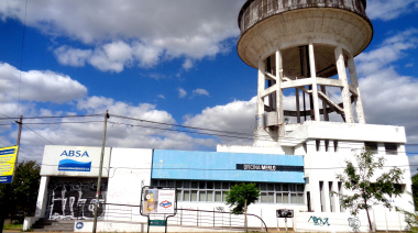 En medio de quejas por mal funcionamiento y agua contaminada, Absa prepara una suba de tarifas