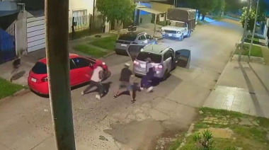 Se iba a festejar el cumpleaños y la balearon para robarle el automóvil