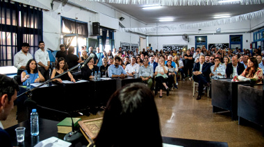 Cascallares participó de la jura de los nuevos consejeros escolares de Almirante Brown