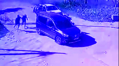 En una camioneta chocada y sin patentes, realizaron un raid delictivo en La Matanza