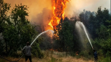 Alerta roja por incendios: más de la mitad de la Provincia está bajo riesgo "extremo"