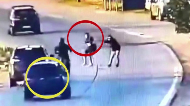 Atropellado en el Acceso Sudeste: intentó asaltar a un motoquero y una policía lo hizo volar con su auto