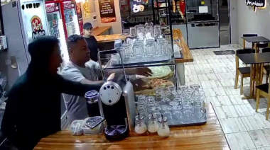 Ladrones hambrientos robaron una pizzería en Loma hermosa: sustrajeron unas porciones frías y la recaudación