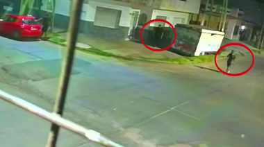 En moto y a pie, una banda emboscó a un automovilista y su amigo en Bernal