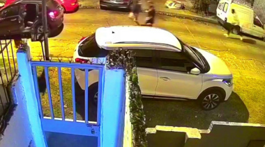 Aterrador asalto en San Martín: delincuentes los golpearon y pusieron de rodillas en la calle