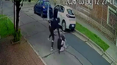 Mediodía violento en Ramos Mejía: con trompadas pretendió impedir el robo del auto pero la juventud lo derrotó