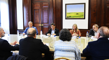 Kicillof se mostró con referentes evangélicos para unir fuerzas ante el avance de la crisis y la pobreza