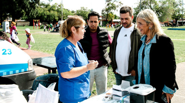 Almirante Brown: Fabiani y Eichel recorrieron el operativo “Tu CAPS en Casa” en Glew