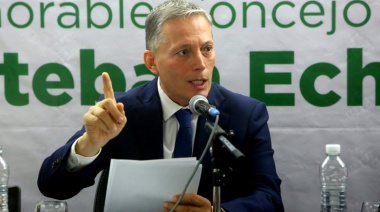 Mientras Esteban Echeverría se hunde en una ola de inseguridad, Gray anda de gira por México