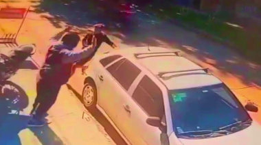 En Lanús, motochorros pirañas dejaron a un motociclista a pie