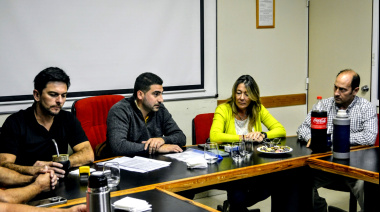 Egüen selló el acuerdo para la renovación eléctrica total del Hospital de Norberto de la Riestra