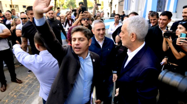 Kicillof asumió la conducción del PJ bonaerense en un clima tenso y con faltazos de La Cámpora