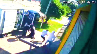 Cargaban mercadería en la camioneta y sufrieron un robo al voleo