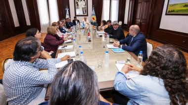 Kicillof reunió a gremios y ministros de provincias "díscolas" para frenar la reforma laboral de Milei