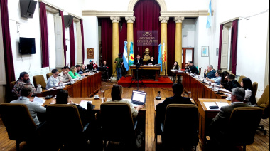 Concejal libertario de Azul abrió una nueva grieta y habló de los "leones de circo" de Milei