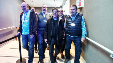 Se mandó solo: Daer proclamó a Kicillof como el candidato presidencial del peronismo para 2027