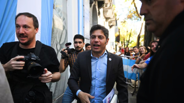 Vamos de nuevo: la visita de Kicillof a Córdoba abrió otro capítulo en la interna peronista