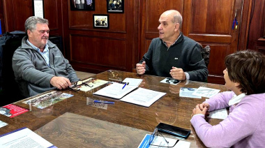 Histórico acuerdo en Pehuajó: Zurro firmó el convenio de concesión eléctrica tras años de postergación