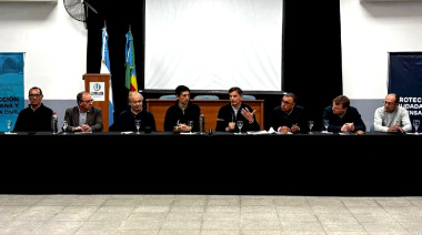Cumbre en Bolívar: intendentes y legisladores analizaron la nueva Ley de Seguridad de Kicillof