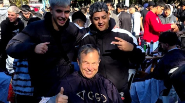 Cascallares participó de una jornada solidaria de barberos en beneficio de un taller de Claypole