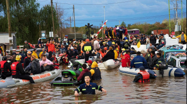Ante la "discriminación" de Milei, Kicillof desembolsa $1,3 billones para contener la tormenta "El Niño"
