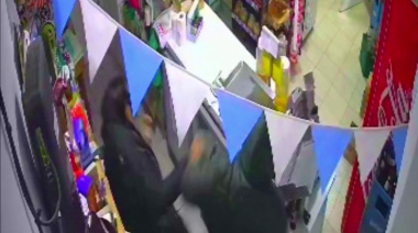 Robo en panadería de Bahía Blanca: "Dame todos los billetitos que no quiero problemas"
