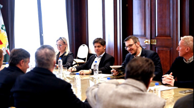 El "Grupo AFA" se planta en la interna, defiende a Kicillof y pide paz en el peronismo