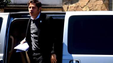 El gobierno de Kicillof responsabilizó a Milei por el aumento en las licencias profesionales bonaerenses