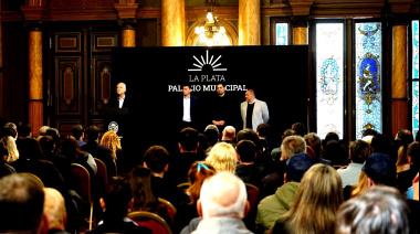 Tras reclamos de las cooperativas, Alak les adjudicó los servicios de mantenimiento en La Plata