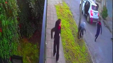 En camioneta robada y contramano jóvenes ladrones la atacaron en Lomas del Mirador