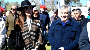 Villarruel pisó territorio bonaerense: foto política con el intendente de Chivilcoy y críticas a Milei