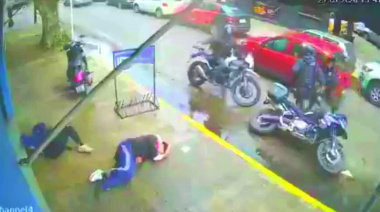 Los perseguía la motorizada, chocaron y sobrevivieron por un milagro