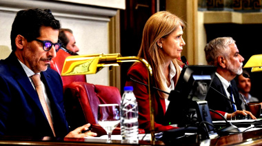 Celulares en secundarios y Ley Ema: las reformas educativas que votó el Senado bonaerense