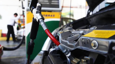 GNC prioritario: avanza la ley bonaerense para crear carriles preferenciales en estaciones de servicio