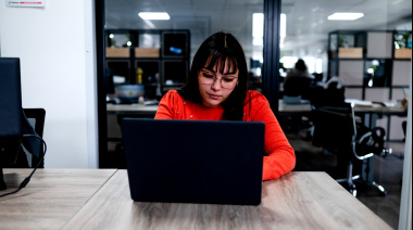 Universidad, Municipio e industria articulan oportunidades de empleo en Almirante Brown
