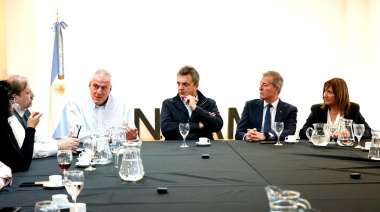 ¿En modo candidato?: con un fuerte mensaje político, Massa se reunió con rectores de Universidades