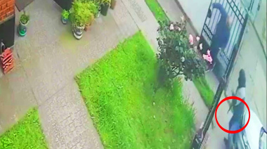 ¿Mensaje mafioso? Balearon a sindicalista cuando salió de la casa en Bahía Blanca