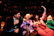 “Cristina presidenta” y “Axel querido, el pueblo está contigo”: cánticos de la interna en el Teatro Argentino