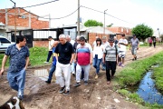 Ferraresi se paseó por el terreno de Mayra Mendoza y acentuó el conflicto con La Cámpora