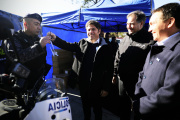 Kicillof entregó patrulleros en Florencio Varela y se diferenció de Milei: “No vamos a decir que no hay plata”