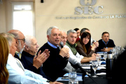 Alak encabezó el primer encuentro de candidatos de Fuerza Patria en La Plata