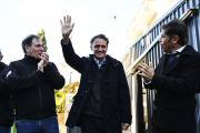 Kicillof y Katopodis abrieron un Mercado Fijo y pidieron “defender la obra pública en las elecciones”