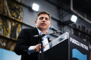 Kicillof fue con todo en la campaña anti Milei: “Estafador”, “mentiroso”, “payaso” y “miserable”