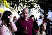 Zurro supervisó el recambio de iluminarias en Mones Cazpon y destacó la labor municipal
