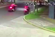 Motochorros Ya! en Quilmes: lo amenazaron con un arma y le robaron la moto cuando cayó al pavimento
