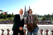 Johnny Depp visitó La Plata, fue distinguido como Visitante Ilustre y saludó a sus fans